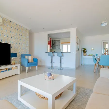 Bay L - Casa Mar Azul